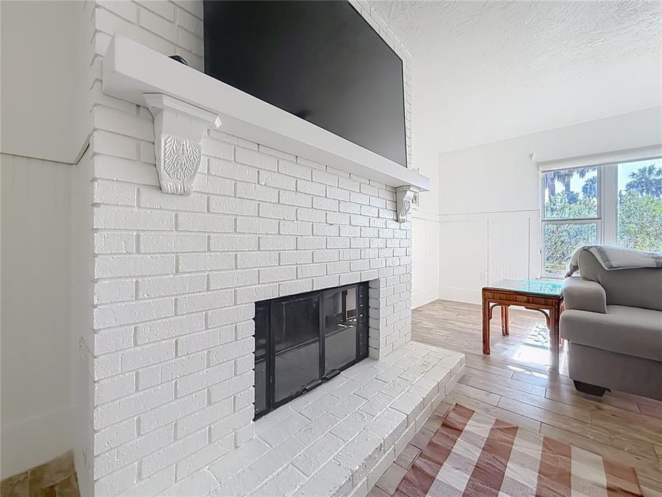 En Venta: $790,000 (3 camas, 2 baños, 1998 Pies cuadrados)
