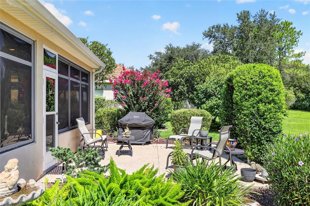 For Sale: $339,900 (2 beds, 2 baths, 1649 Square Feet)
