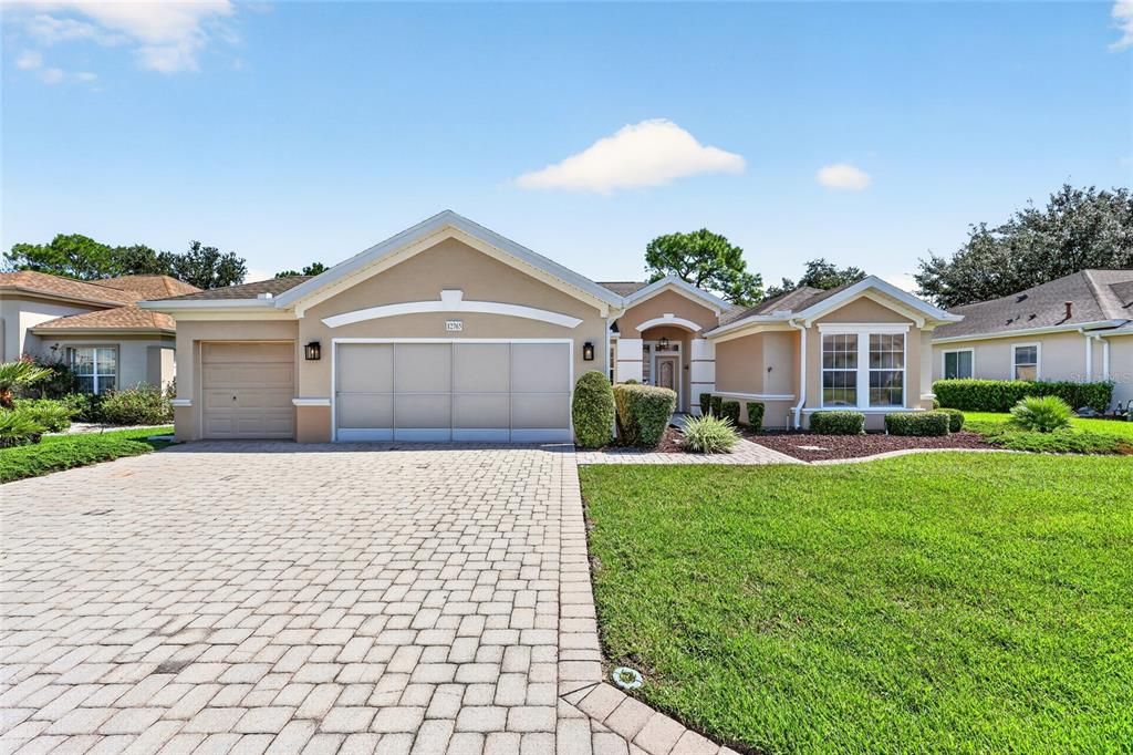 For Sale: $339,900 (2 beds, 2 baths, 1649 Square Feet)