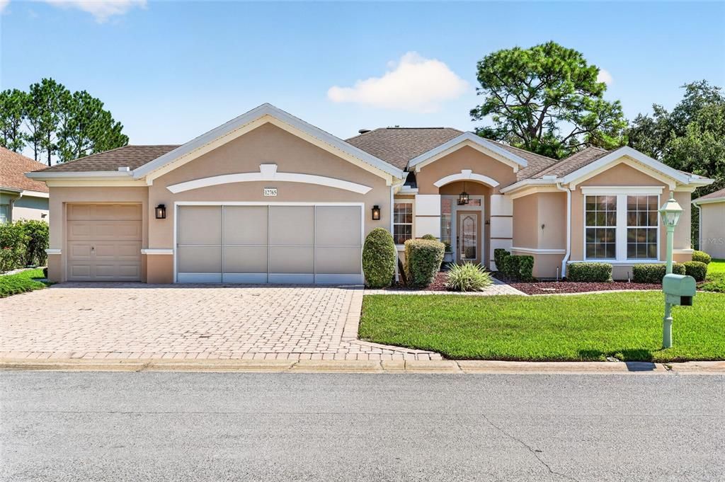 For Sale: $339,900 (2 beds, 2 baths, 1649 Square Feet)