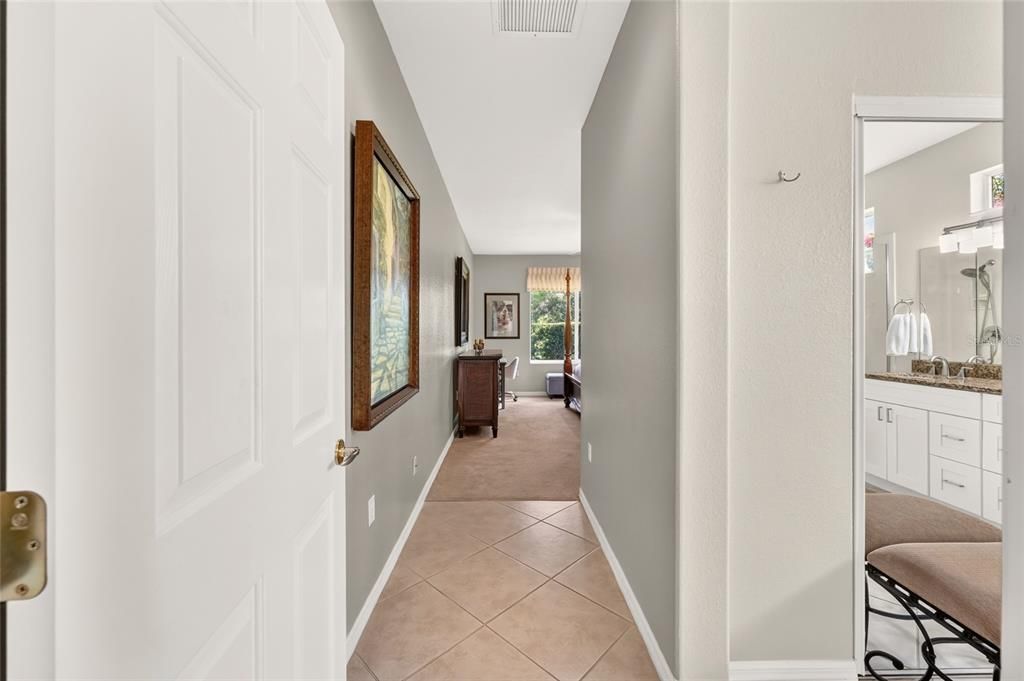 For Sale: $339,900 (2 beds, 2 baths, 1649 Square Feet)