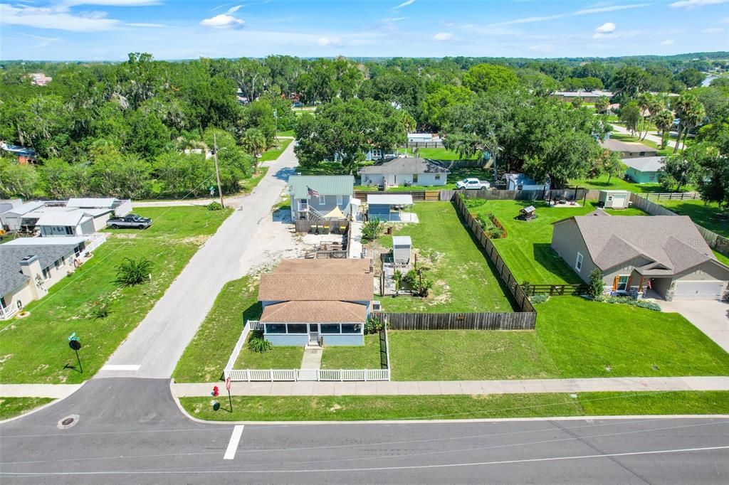 For Sale: $349,000 (2 beds, 2 baths, 1520 Square Feet)
