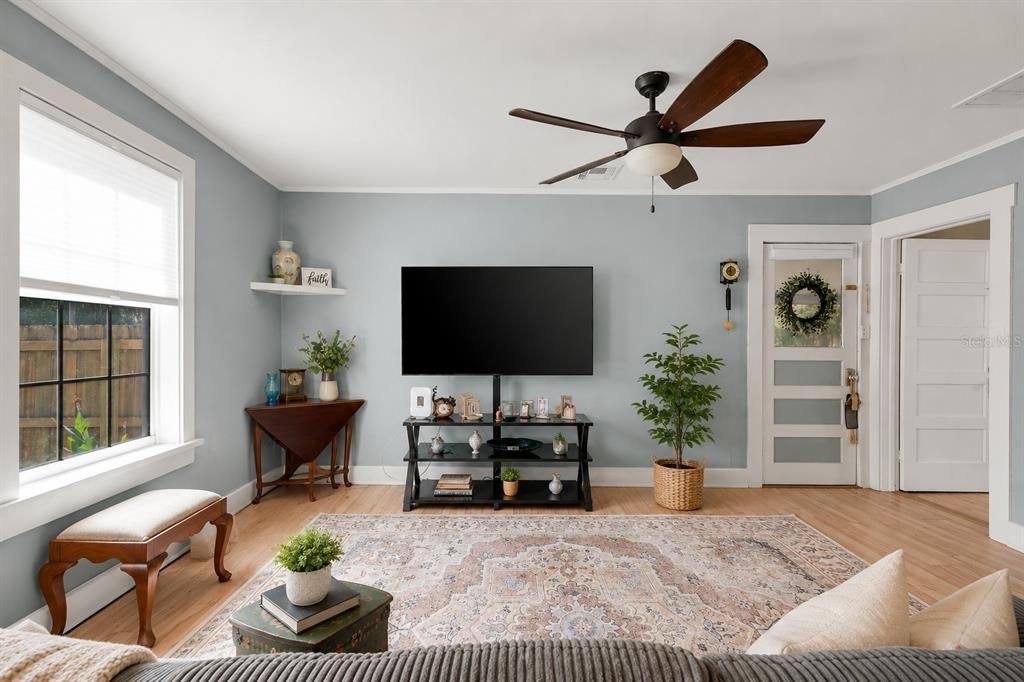 For Sale: $349,000 (2 beds, 2 baths, 1520 Square Feet)