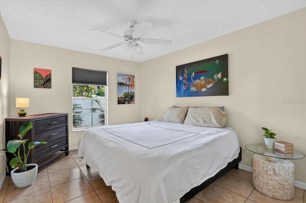 En Venta: $450,000 (3 camas, 2 baños, 1036 Pies cuadrados)