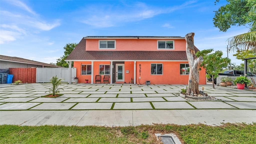 For Sale: $670,000 (5 beds, 4 baths, 2274 Square Feet)