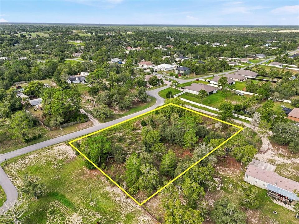 На продажу: $99,000 (1.10 acres)