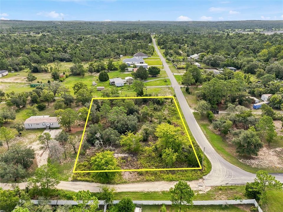 На продажу: $99,000 (1.10 acres)