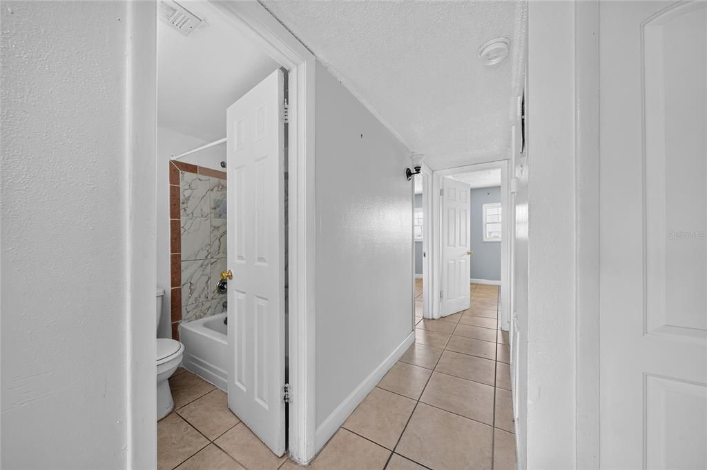 For Sale: $168,000 (3 beds, 2 baths, 893 Square Feet)