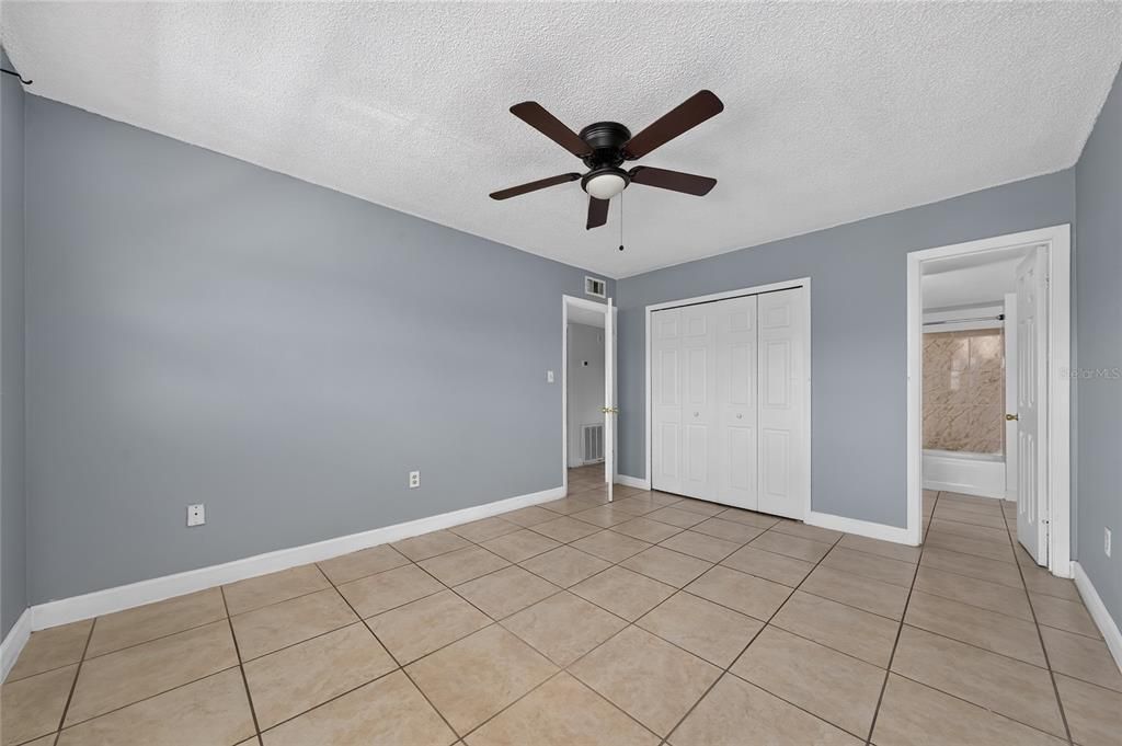 For Sale: $168,000 (3 beds, 2 baths, 893 Square Feet)