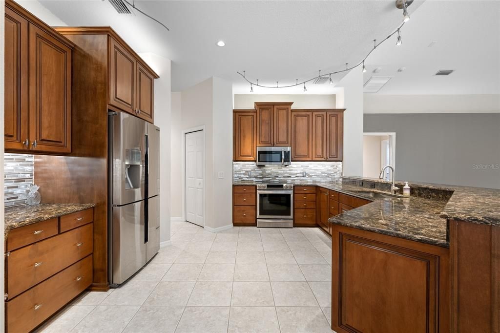 En Renta: $5,995 (4 camas, 3 baños, 3198 Pies cuadrados)