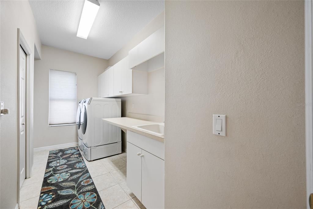 En Renta: $5,995 (4 camas, 3 baños, 3198 Pies cuadrados)