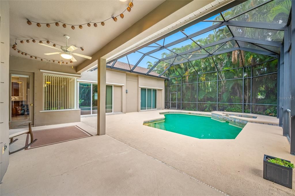 En Renta: $5,995 (4 camas, 3 baños, 3198 Pies cuadrados)