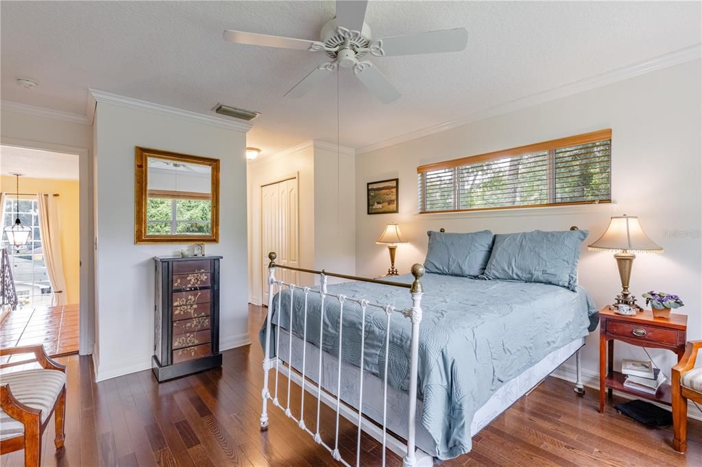 For Sale: $566,900 (3 beds, 2 baths, 1982 Square Feet)
