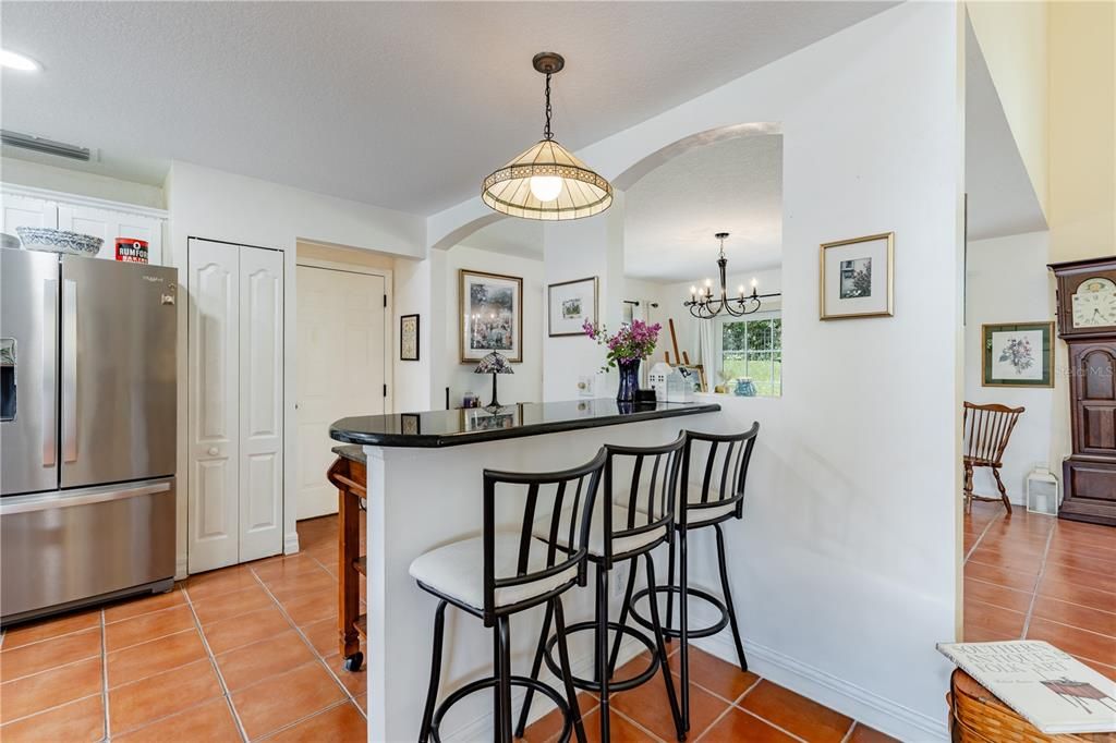 For Sale: $566,900 (3 beds, 2 baths, 1982 Square Feet)