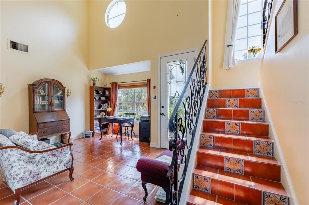 For Sale: $566,900 (3 beds, 2 baths, 1982 Square Feet)