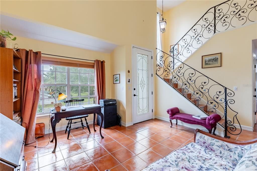 For Sale: $566,900 (3 beds, 2 baths, 1982 Square Feet)