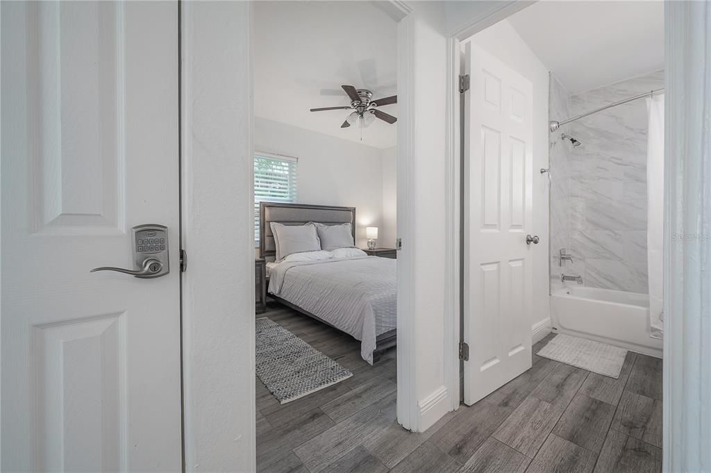 For Sale: $389,900 (3 beds, 2 baths, 1317 Square Feet)