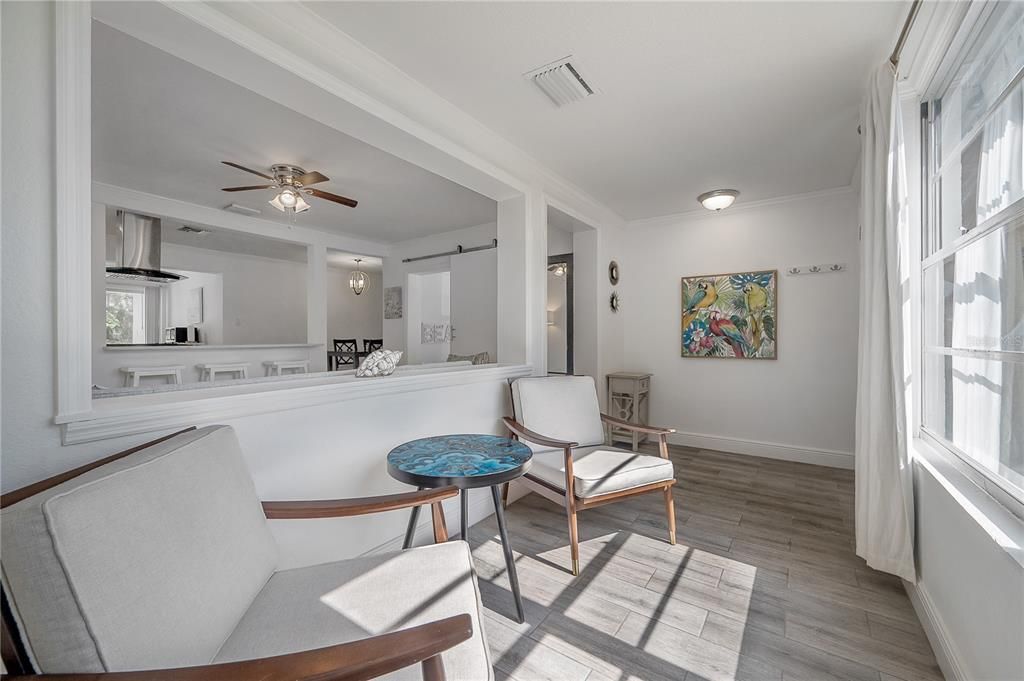 For Sale: $389,900 (3 beds, 2 baths, 1317 Square Feet)