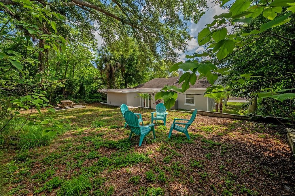 For Sale: $389,900 (3 beds, 2 baths, 1317 Square Feet)
