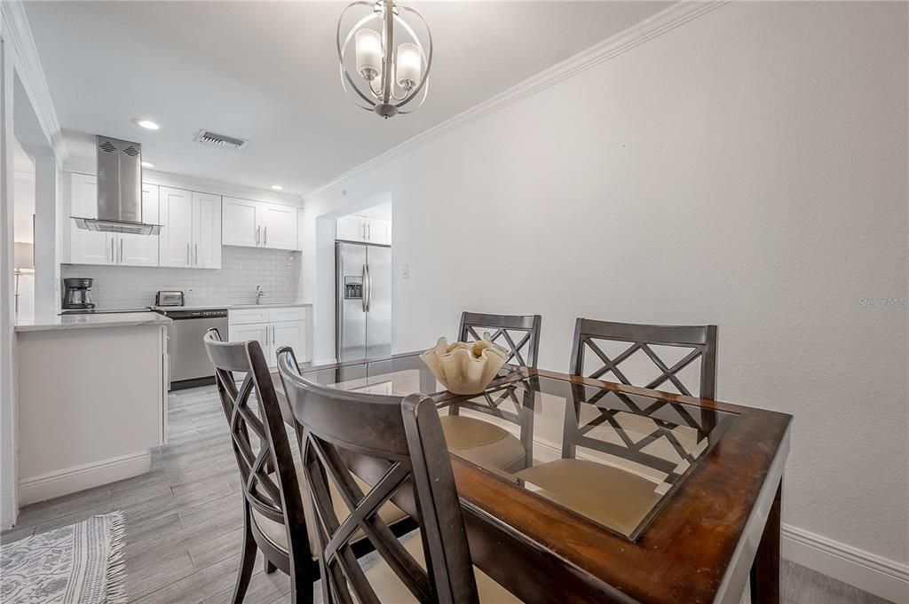 For Sale: $389,900 (3 beds, 2 baths, 1317 Square Feet)