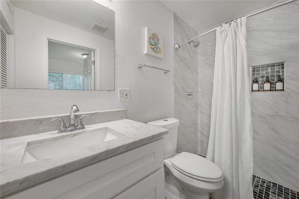 For Sale: $389,900 (3 beds, 2 baths, 1317 Square Feet)