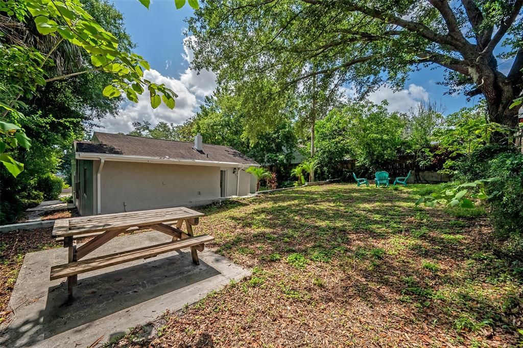 For Sale: $389,900 (3 beds, 2 baths, 1317 Square Feet)