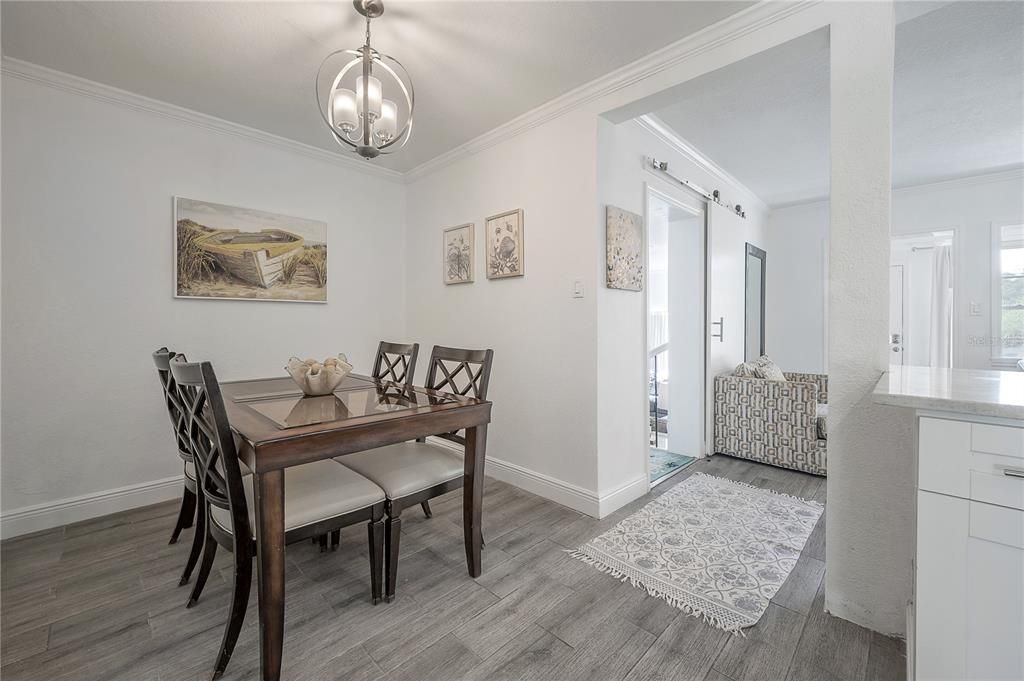 For Sale: $389,900 (3 beds, 2 baths, 1317 Square Feet)