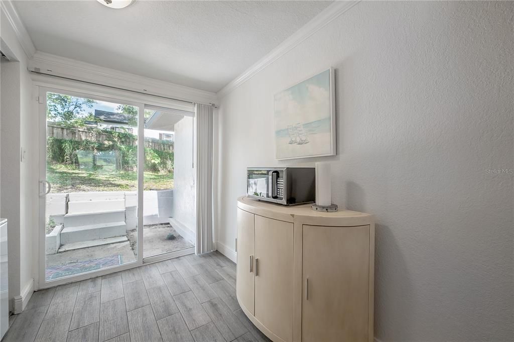 For Sale: $389,900 (3 beds, 2 baths, 1317 Square Feet)