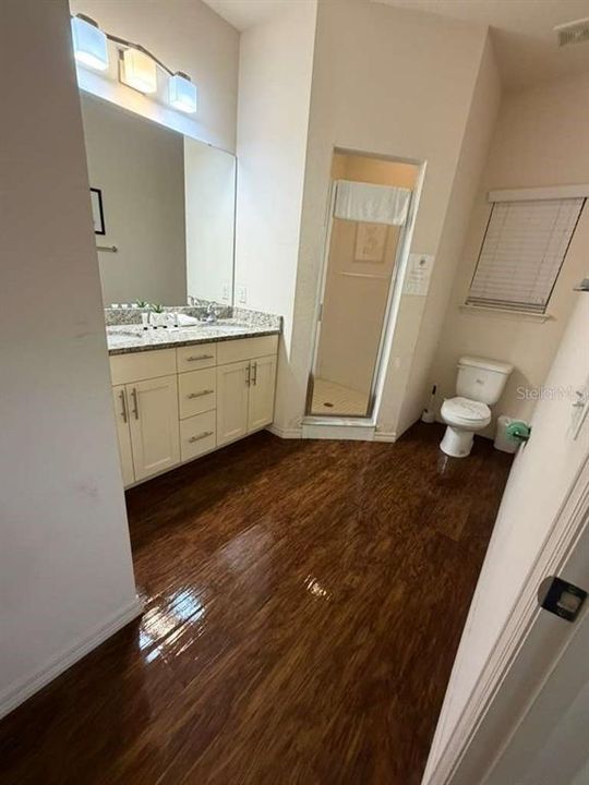 В аренду: $2,300 (4 спален, 3 ванн, 1694 Квадратных фут)