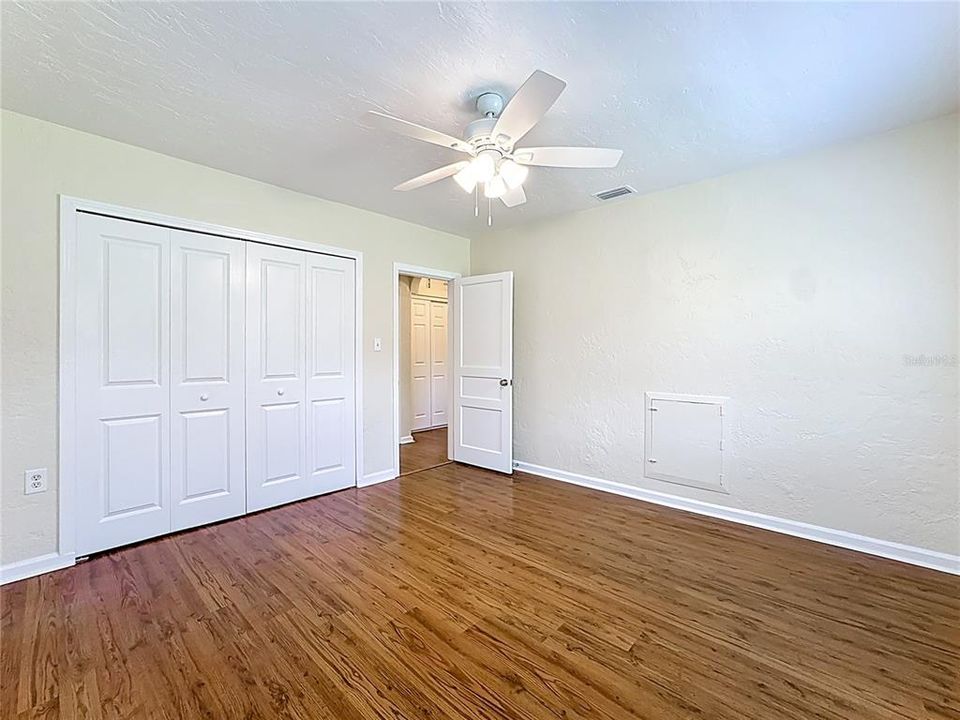 For Rent: $2,200 (2 beds, 1 baths, 1027 Square Feet)