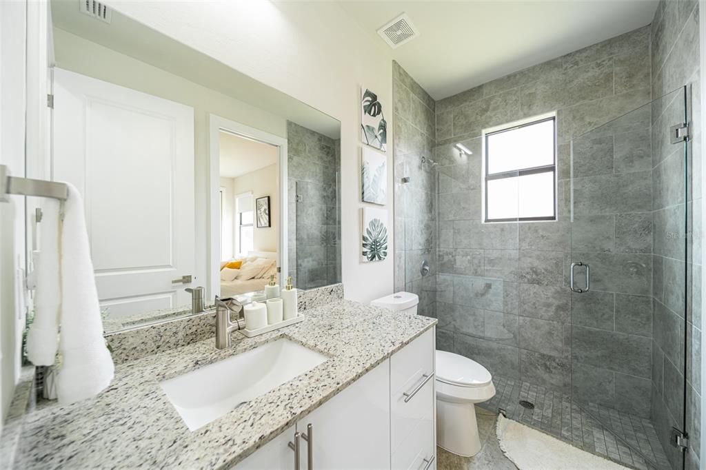 For Sale: $530,000 (3 beds, 3 baths, 2041 Square Feet)