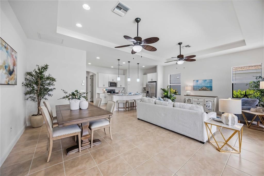 For Sale: $815,000 (3 beds, 3 baths, 2194 Square Feet)