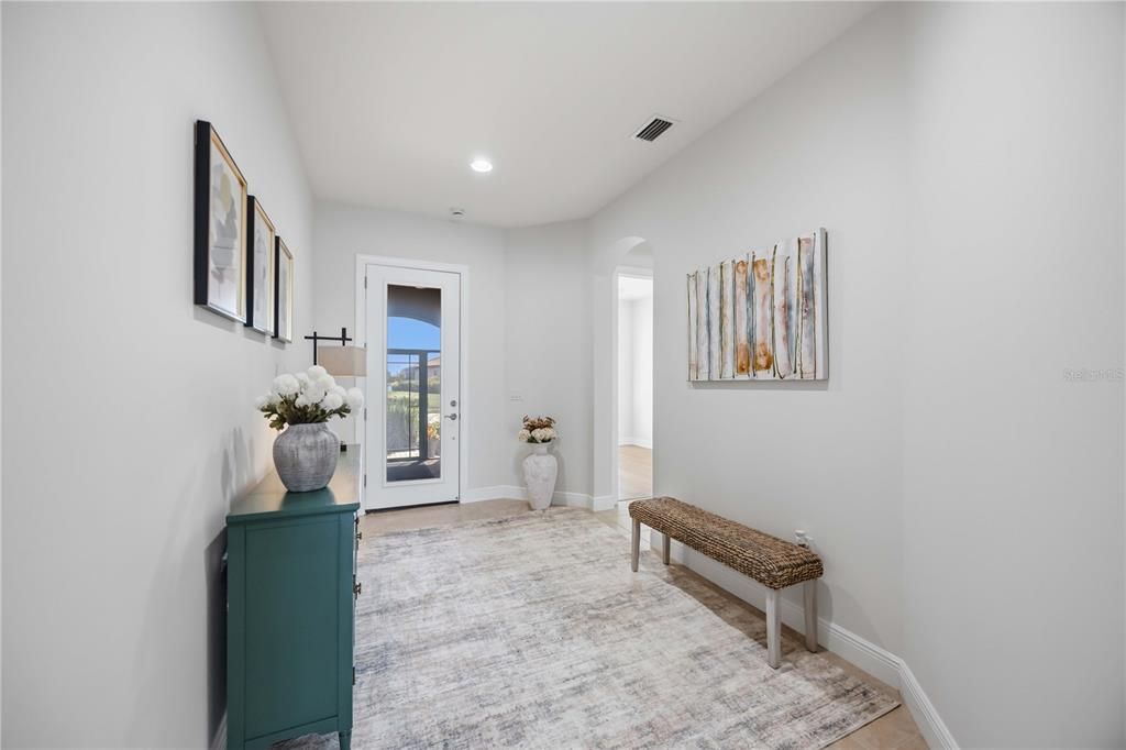 For Sale: $815,000 (3 beds, 3 baths, 2194 Square Feet)