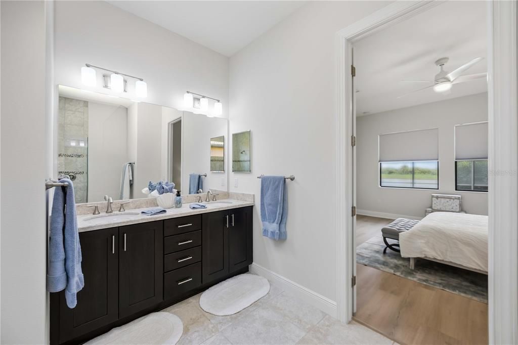 For Sale: $815,000 (3 beds, 3 baths, 2194 Square Feet)