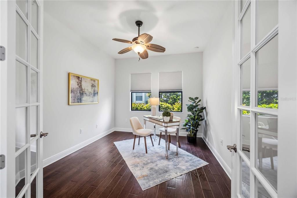 For Sale: $815,000 (3 beds, 3 baths, 2194 Square Feet)