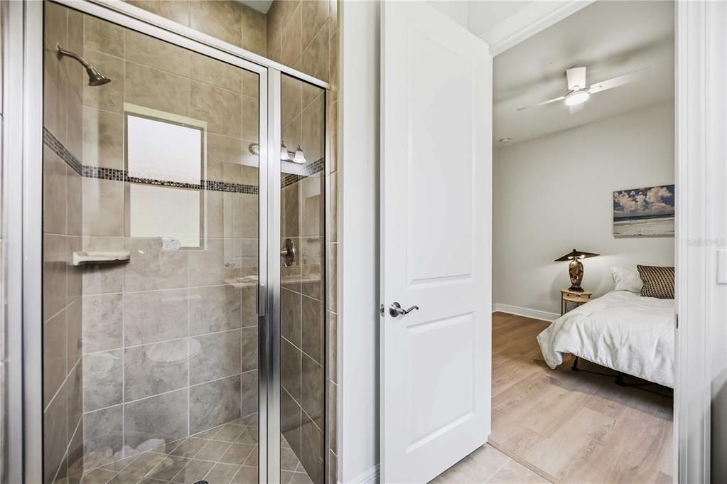 For Sale: $815,000 (3 beds, 3 baths, 2194 Square Feet)
