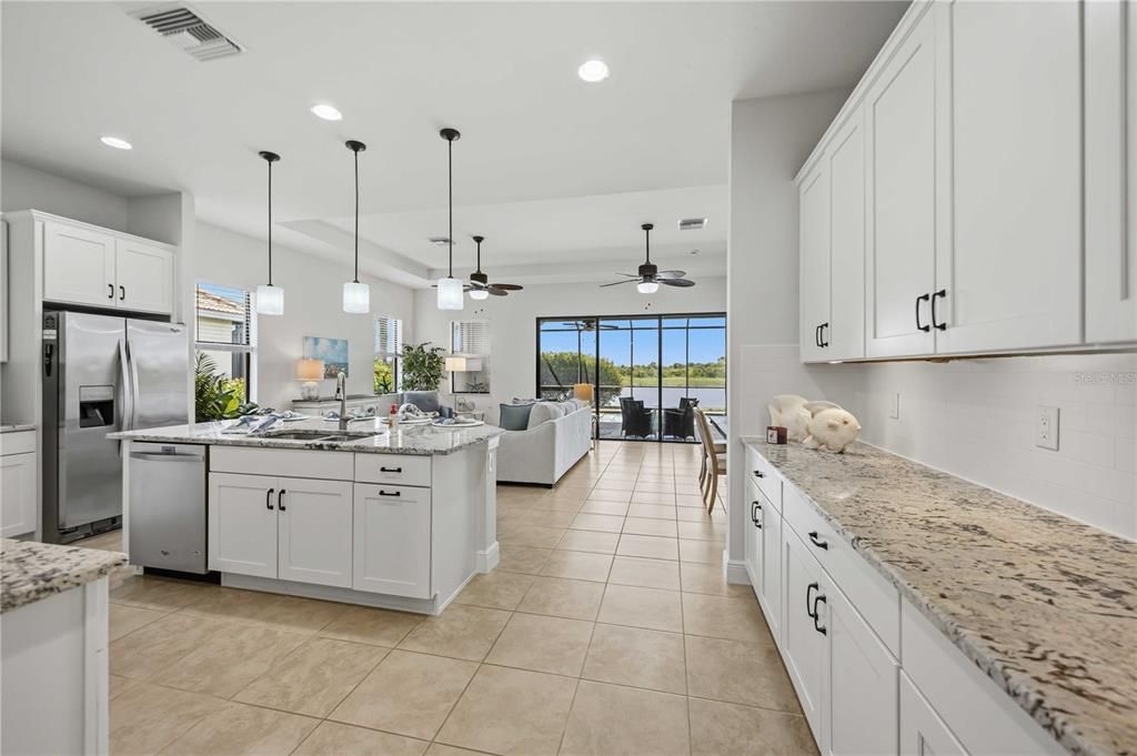 For Sale: $815,000 (3 beds, 3 baths, 2194 Square Feet)
