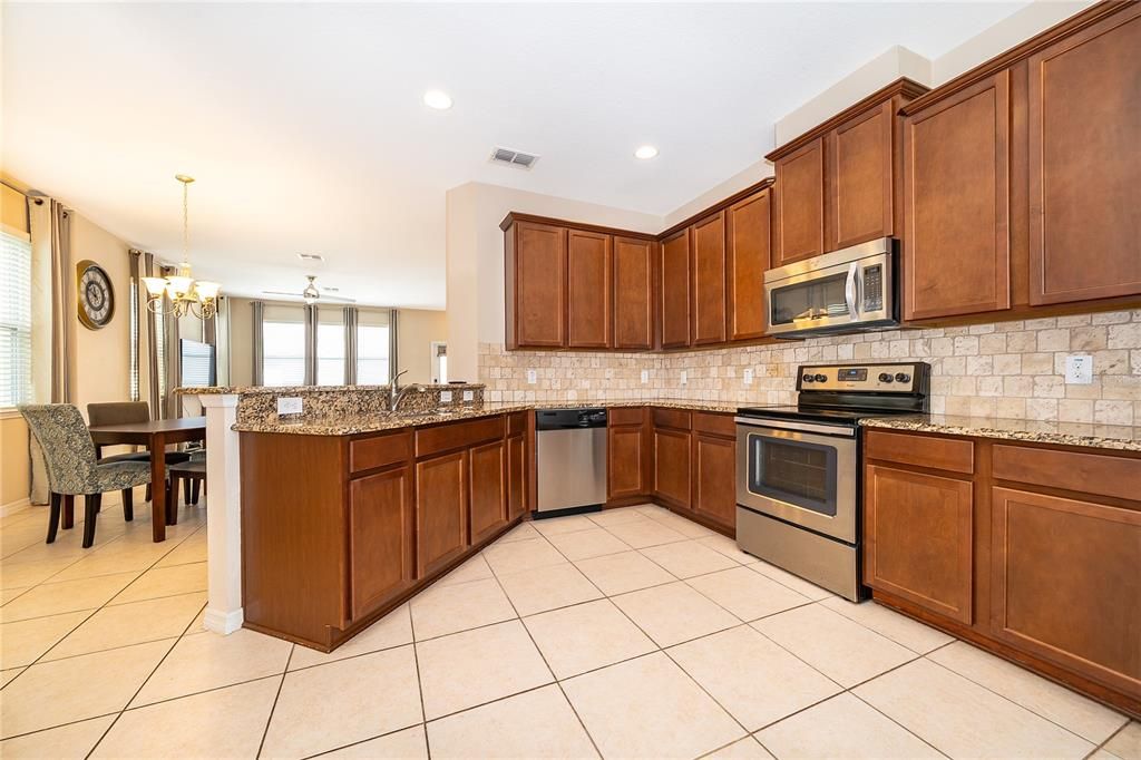 En Venta: $410,000 (3 camas, 2 baños, 1526 Pies cuadrados)
