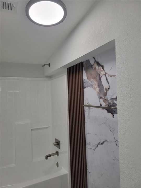En Venta: $320,000 (4 camas, 2 baños, 2280 Pies cuadrados)