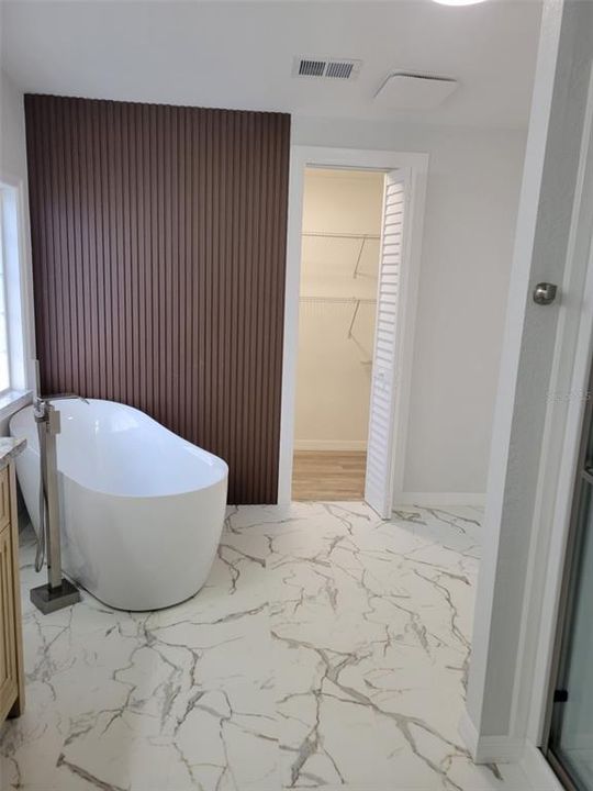 En Venta: $320,000 (4 camas, 2 baños, 2280 Pies cuadrados)