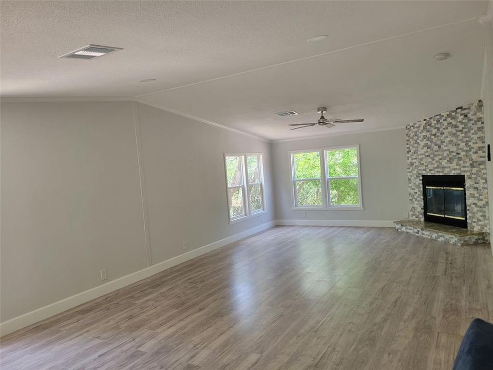En Venta: $320,000 (4 camas, 2 baños, 2280 Pies cuadrados)