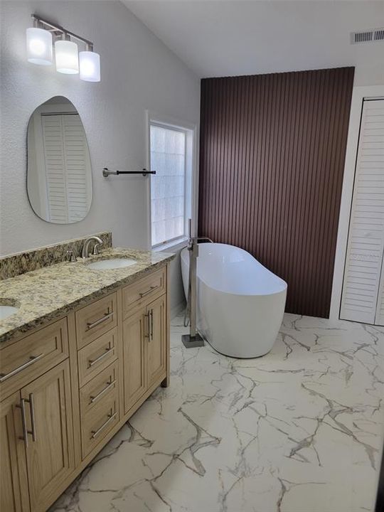 En Venta: $320,000 (4 camas, 2 baños, 2280 Pies cuadrados)