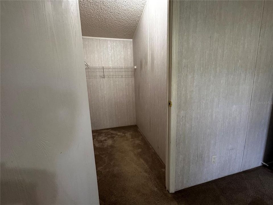 На продажу: $427,000 (4 спален, 2 ванн, 2356 Квадратных фут)