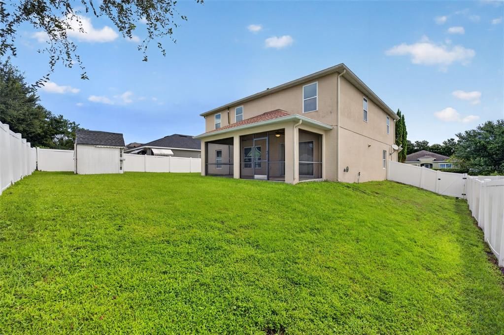 En Venta: $499,000 (4 camas, 2 baños, 3298 Pies cuadrados)