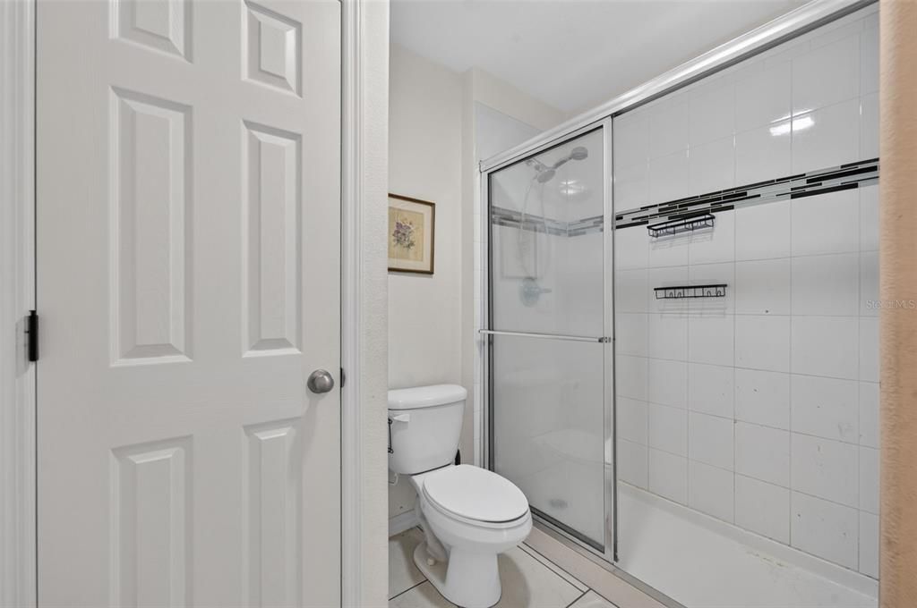 En Venta: $499,000 (4 camas, 2 baños, 3298 Pies cuadrados)