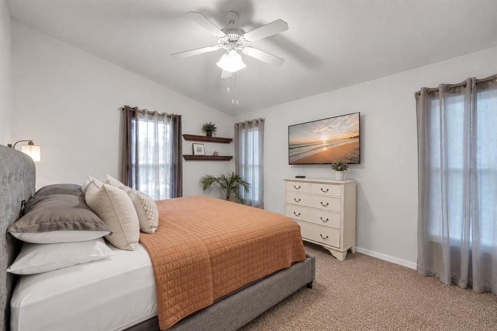 For Sale: $399,900 (3 beds, 2 baths, 1350 Square Feet)