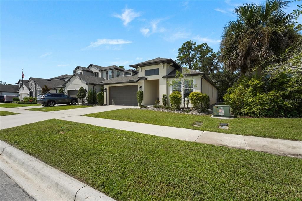 For Sale: $599,000 (4 beds, 3 baths, 2197 Square Feet)