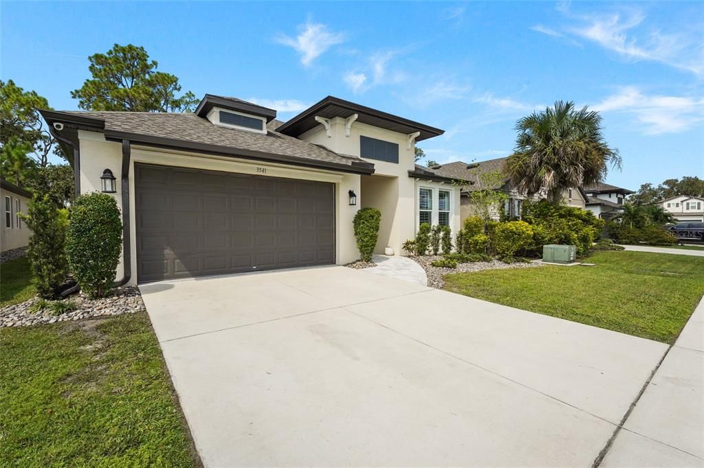 For Sale: $599,000 (4 beds, 3 baths, 2197 Square Feet)