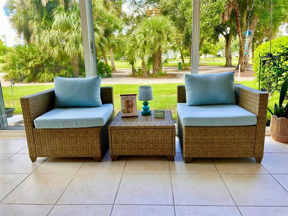 For Sale: $159,000 (2 beds, 2 baths, 1042 Square Feet)