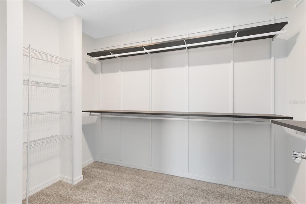 En Venta: $399,790 (5 camas, 3 baños, 2231 Pies cuadrados)